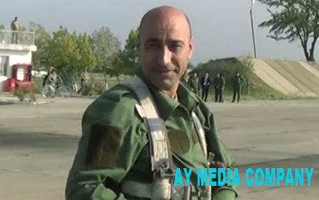 Zaur Nudirəliyev təyyarəni düşmən mövqeyinə çırparaq şəhid olubmuş...