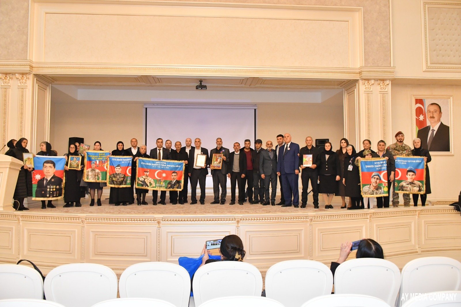 ŞƏRƏFİ SƏDAQƏT OLANLAR.