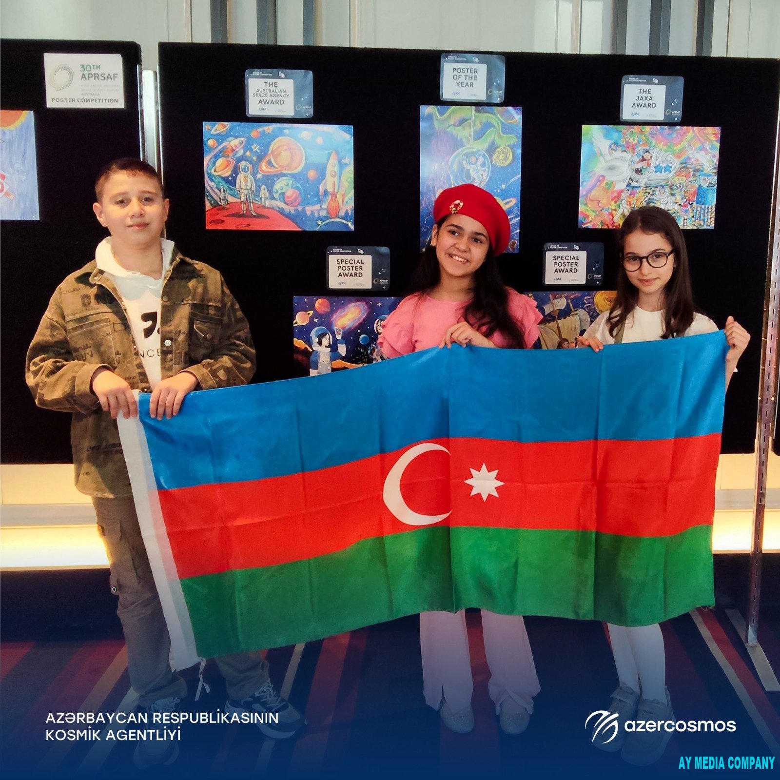 Azərbaycan Beynəlxalq Kosmik Poster Müsabiqəsində 14 ölkə arasında birinci  yerin qalibi olub