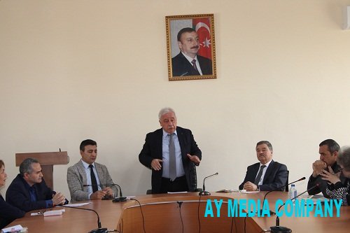 “Üzeyir Hacıbəylinin yaradıcılığında azərbaycançılıq və türkçülük ideyaları” mövzusunda ümuminstitut seminarı keçirilib