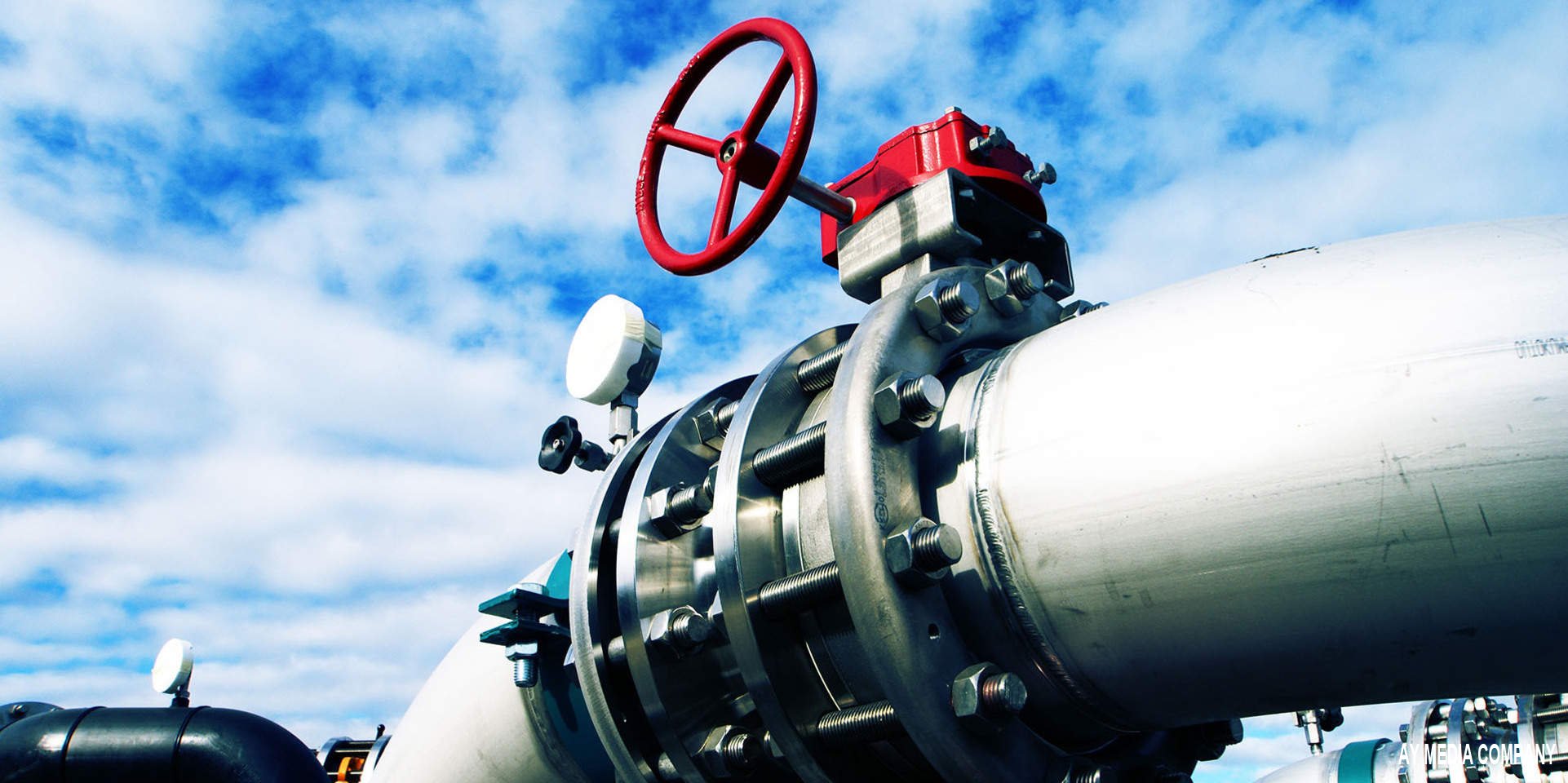 Azərbaycanda maye və təbii qaz təsərrüfatı obyektlərinin quraşdırılmasını 83 şirkət həyata keçirir