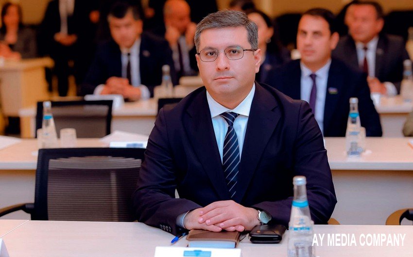 Naxçıvanın iqtisadiyyat naziri kollektivə təqdim edilib