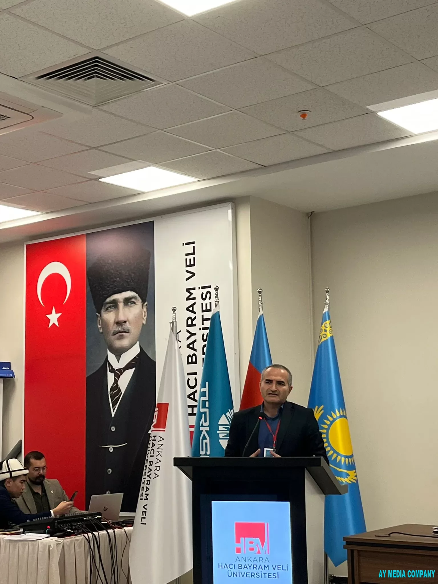 Azərbaycanlı alim Ankarada “Türk dünyasında yeniləşmək-cədidçilik fəlsəfəsinin iki məktəbi: hüseynzadəçilik və qaspıraçılıq” mövzusunda məruzə edib