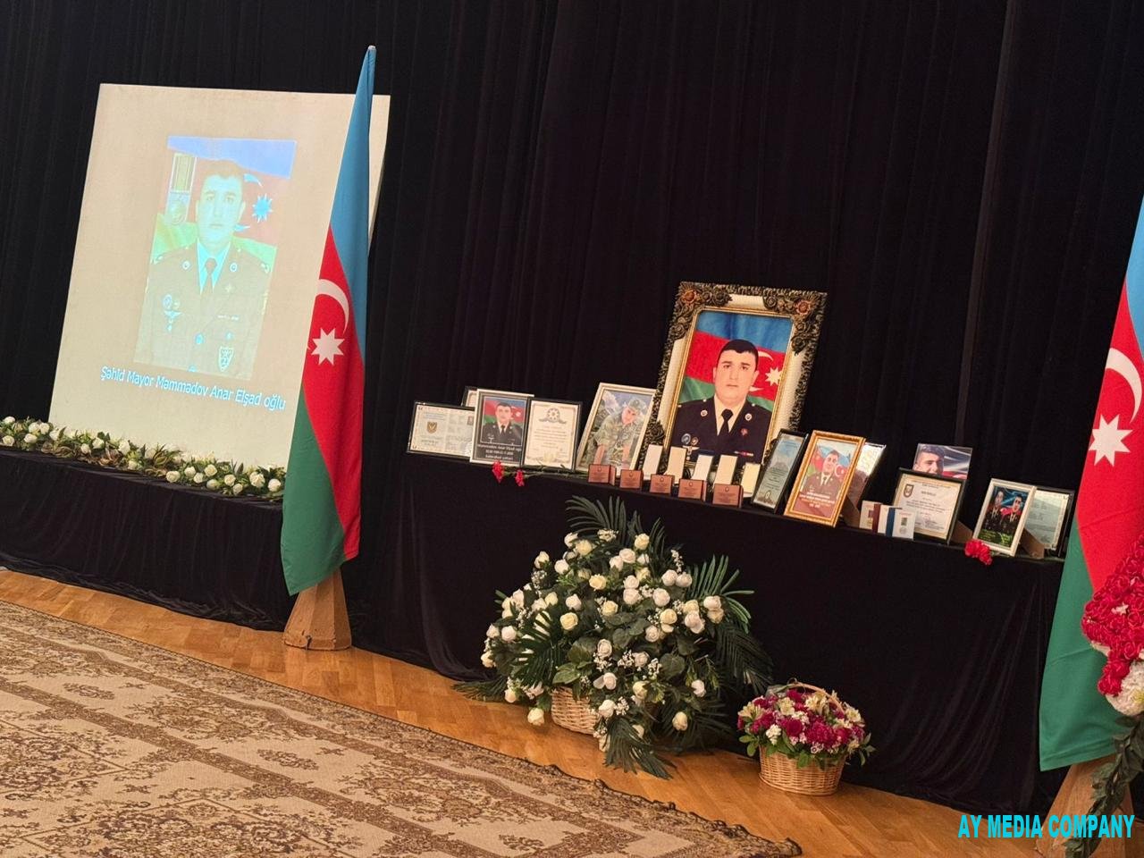 ƏBƏDİYYƏTƏ QOVUŞAN İGİD- MAYOR ANAR MƏMMƏDOV
